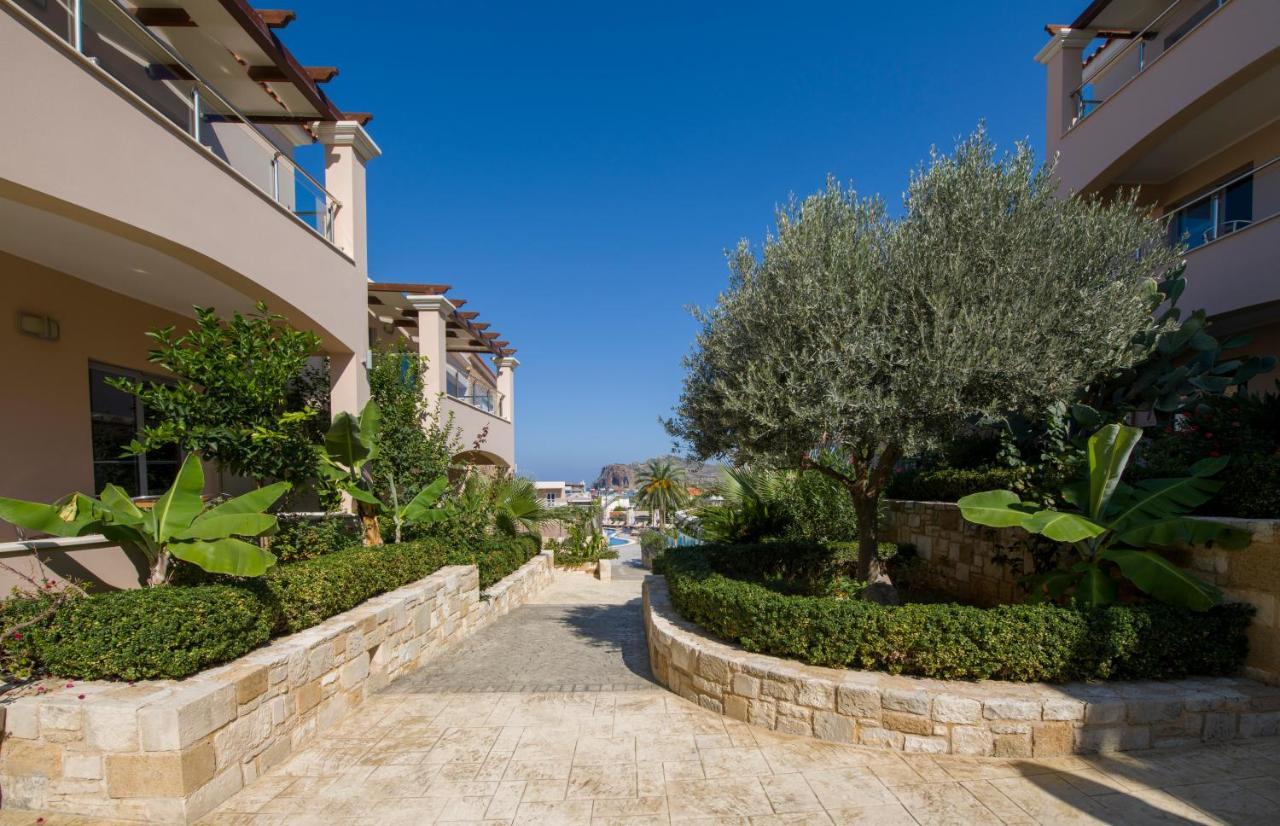 Isida Hotel Agia Marina Exterior foto