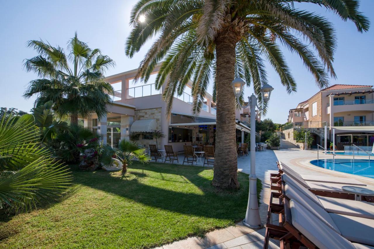 Isida Hotel Agia Marina Exterior foto