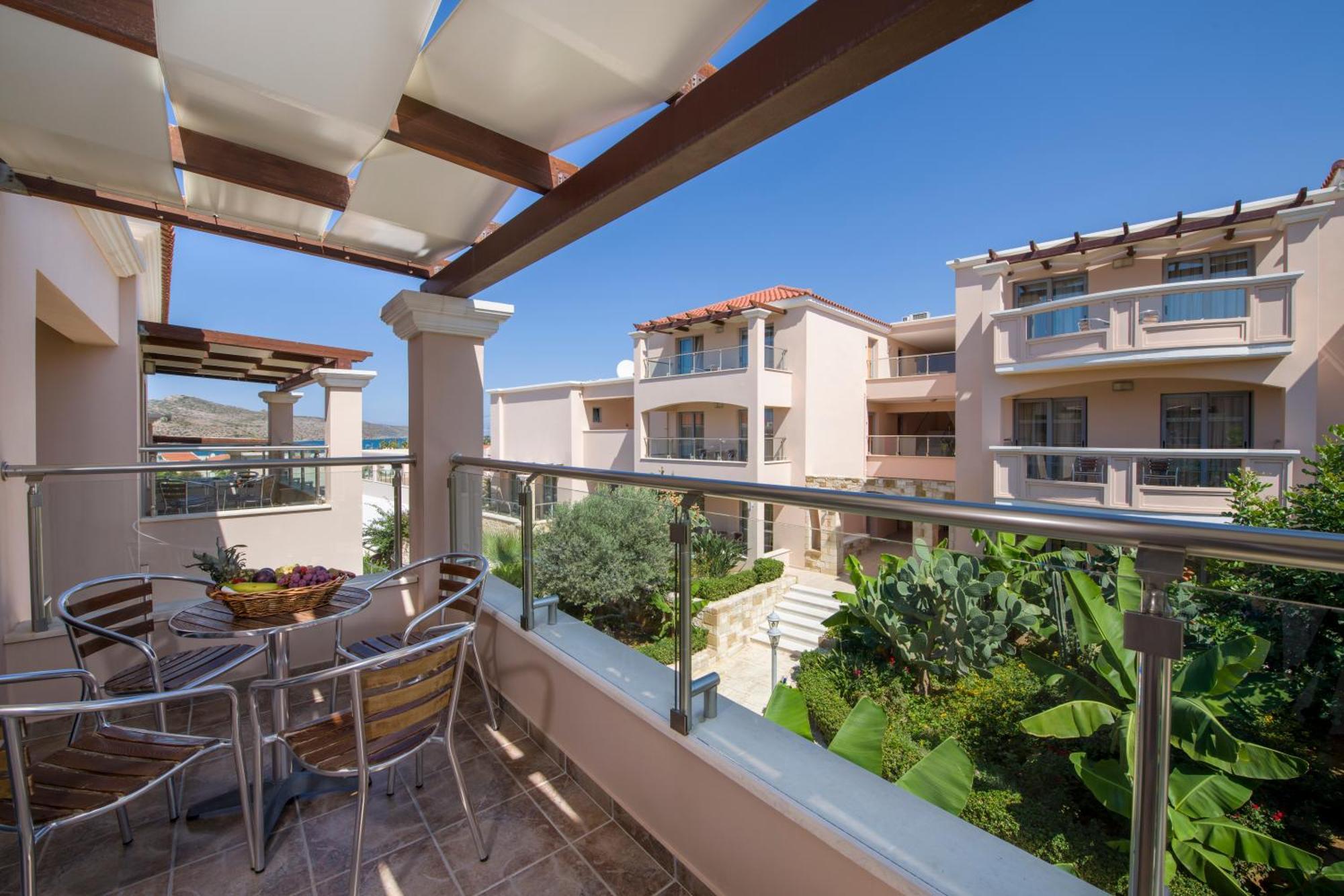 Isida Hotel Agia Marina Zimmer foto